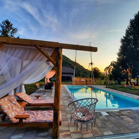 Vacation House Studenac Bihac Exterior photo