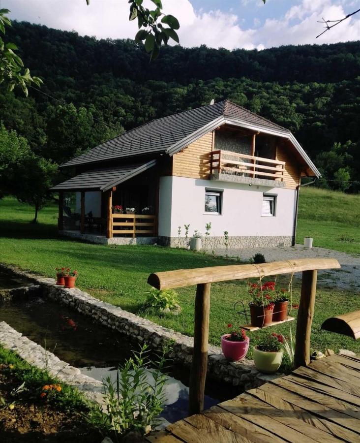 Vacation House Studenac Bihac Exterior photo